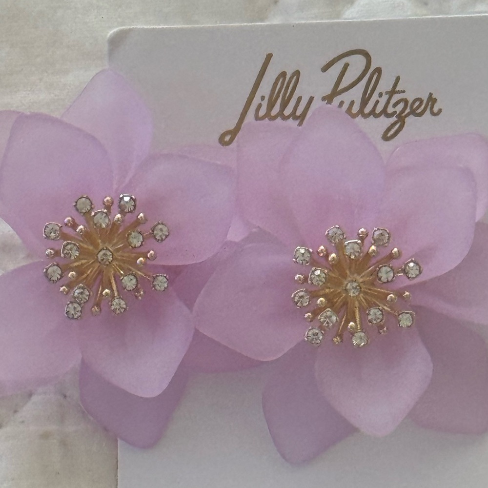 Lilly Pulitzer Lavender Floral Earrings NWT and pouch